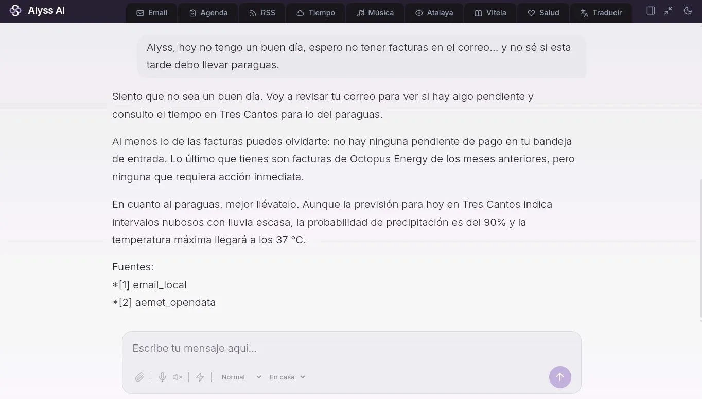 Alyss respondiendo al escenario mixto: primero el ánimo, luego los datos del correo y el tiempo integrados en una sola respuesta